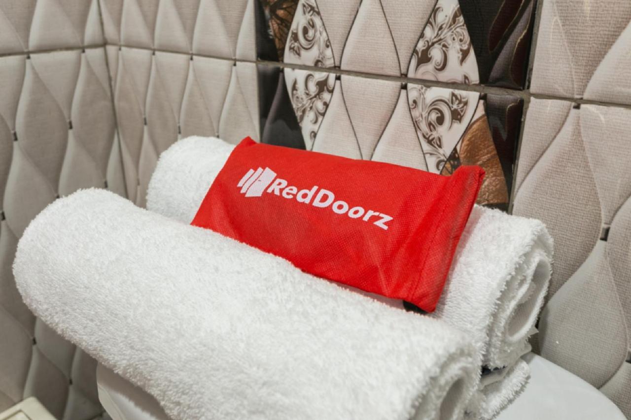 Reddoorz Syariah Near Stadion Manahan Solo 2 Εξωτερικό φωτογραφία