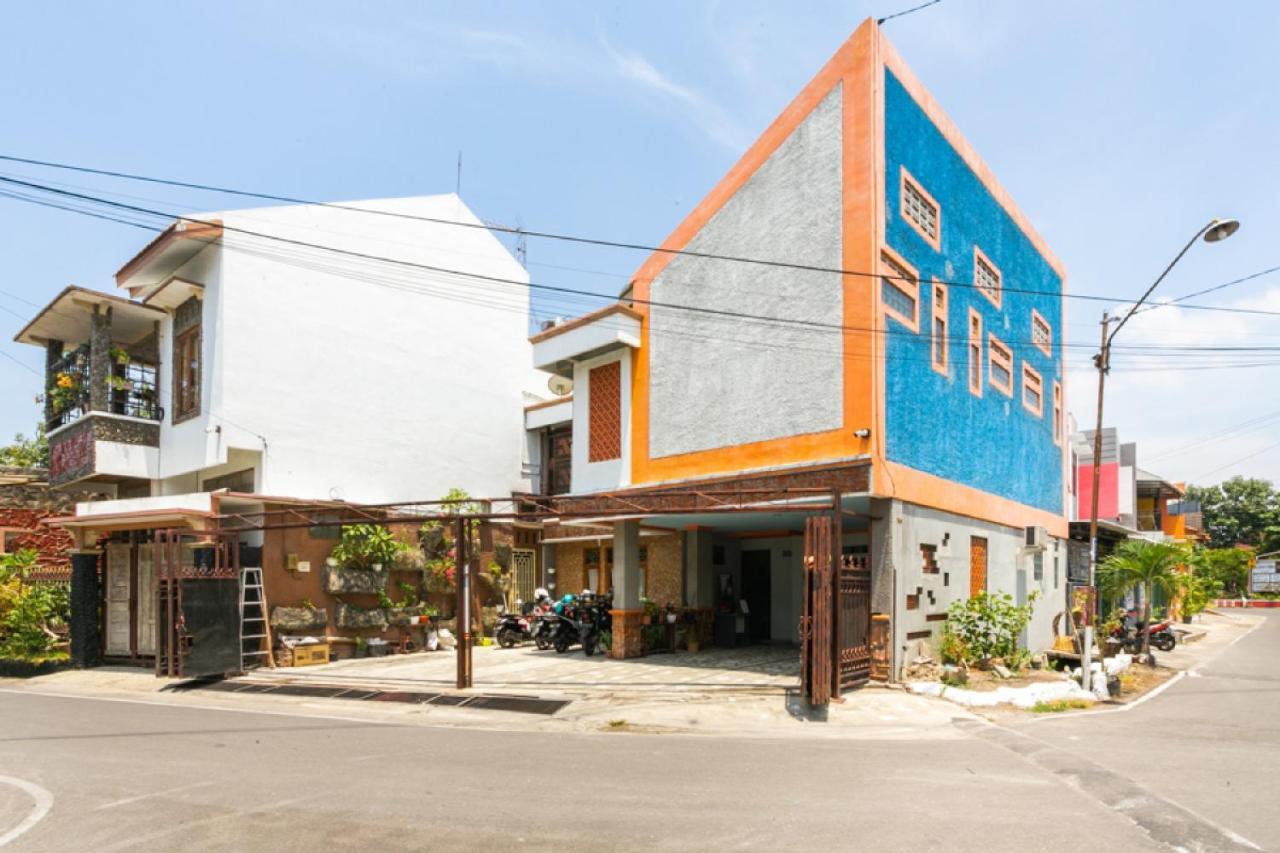 Reddoorz Syariah Near Stadion Manahan Solo 2 Εξωτερικό φωτογραφία